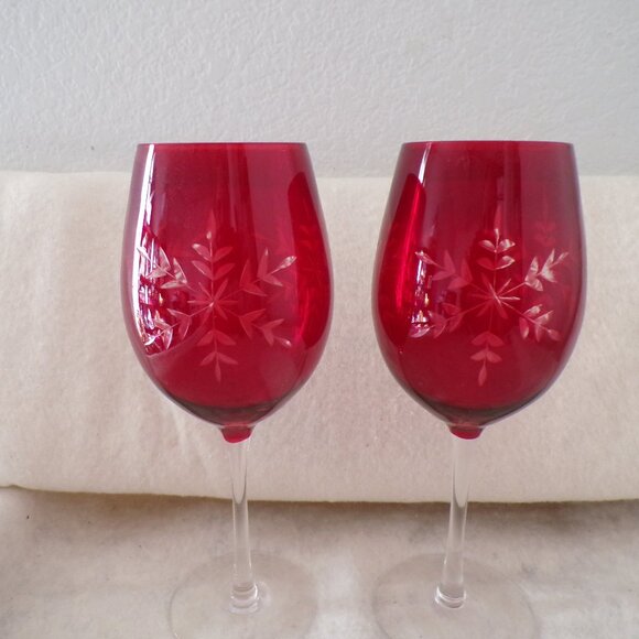 Lot Of 2 Stemware Elegant Crystal Ruby Red Etched Clear Snowflake Wine Glass - Picture 4 of 7